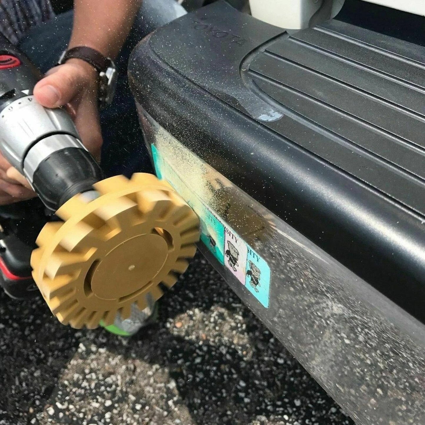 Elektrisch verwijderwiel voor stickers - compatibel met alle boormachines, duurzaam rubber, formaat 2 cm