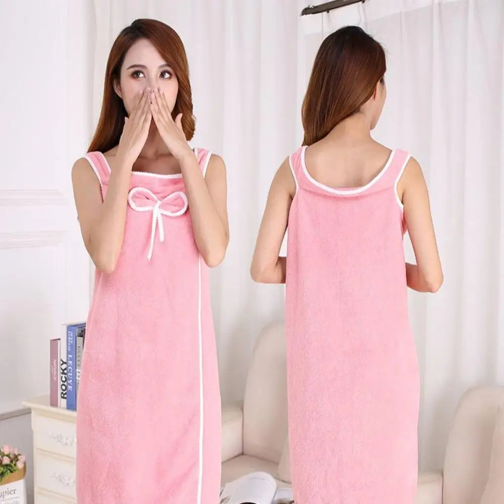 Soft Women's Bathrobe – Breathable Coral Fleece Robe with Off-Shoulder Design and Snap Closure for Home, Spa, or Beach